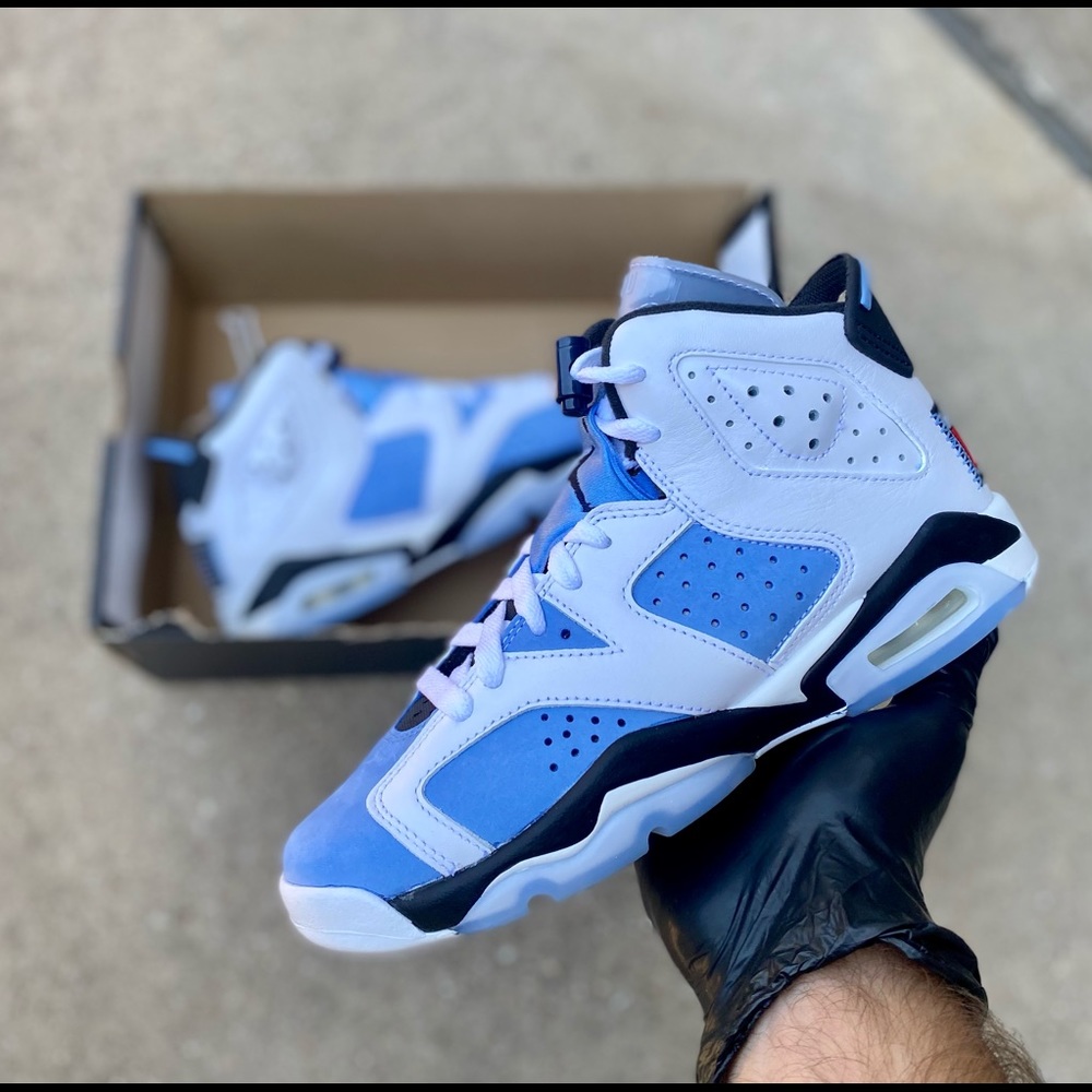Nike Air Jordan Retro 6 UNC University Blue